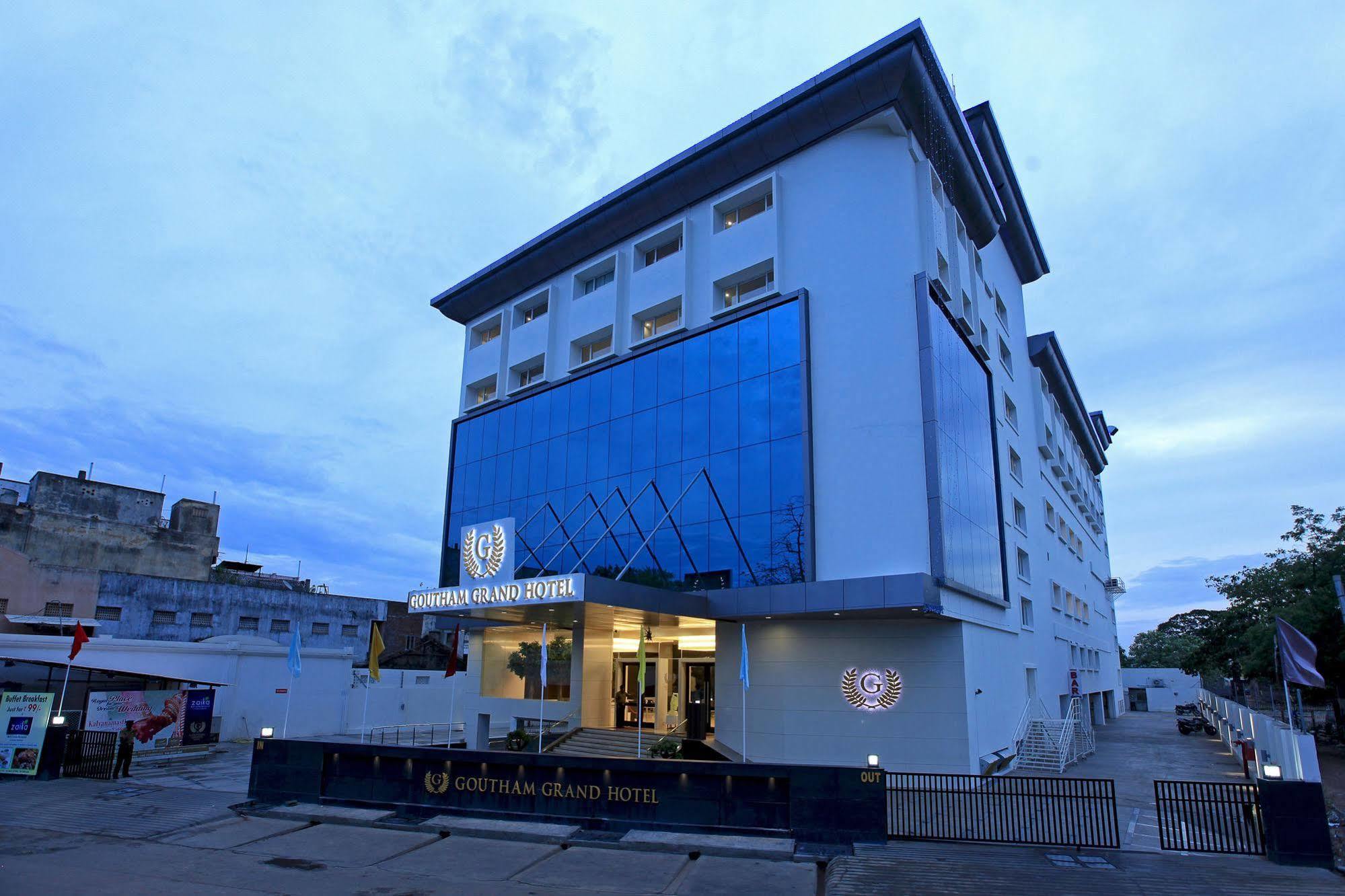 Goutham Grand Hotel - Tenali Виджаявада Экстерьер фото